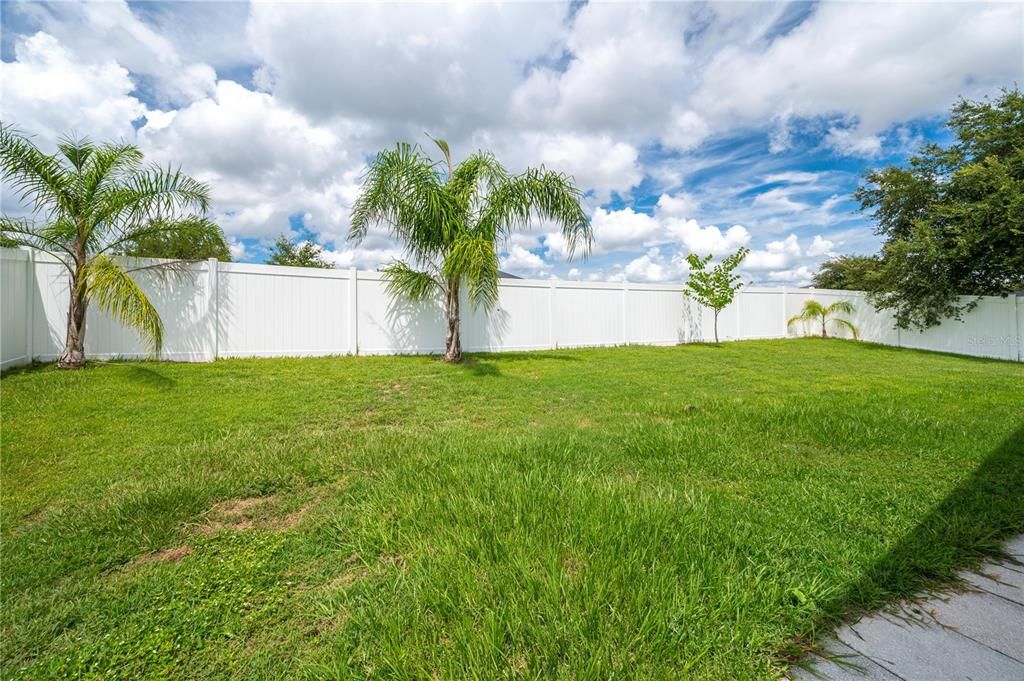 На продажу: $324,900 (3 спален, 2 ванн, 1435 Квадратных фут)