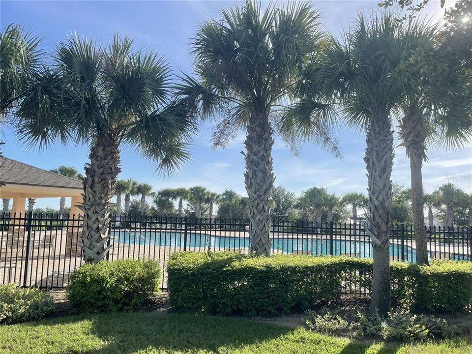 На продажу: $324,900 (3 спален, 2 ванн, 1435 Квадратных фут)