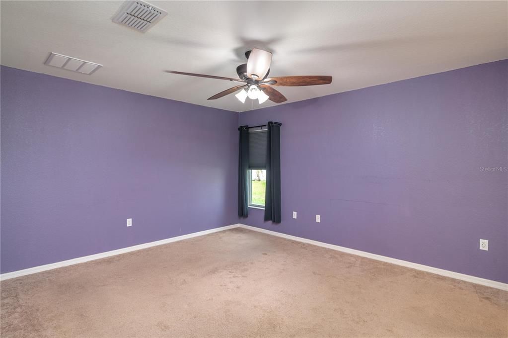 На продажу: $324,900 (3 спален, 2 ванн, 1435 Квадратных фут)