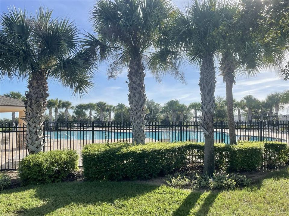 На продажу: $324,900 (3 спален, 2 ванн, 1435 Квадратных фут)