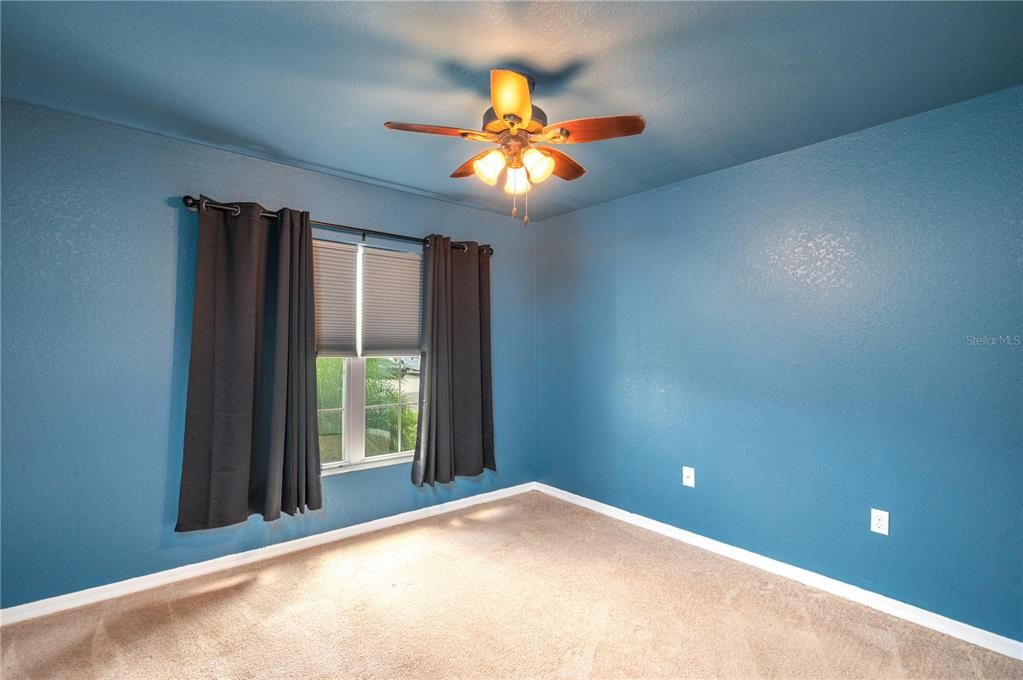 На продажу: $324,900 (3 спален, 2 ванн, 1435 Квадратных фут)