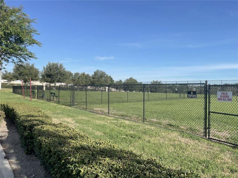 На продажу: $324,900 (3 спален, 2 ванн, 1435 Квадратных фут)