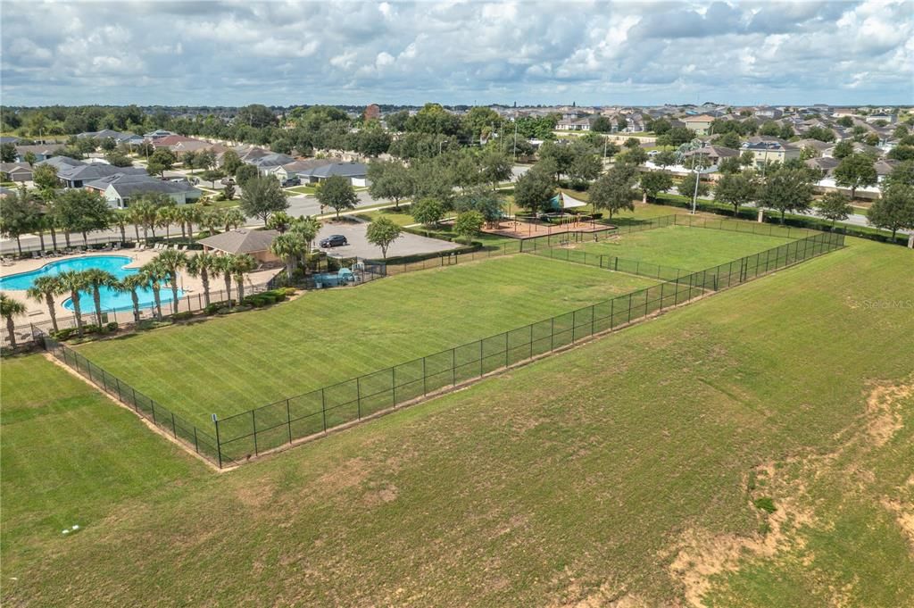 На продажу: $324,900 (3 спален, 2 ванн, 1435 Квадратных фут)