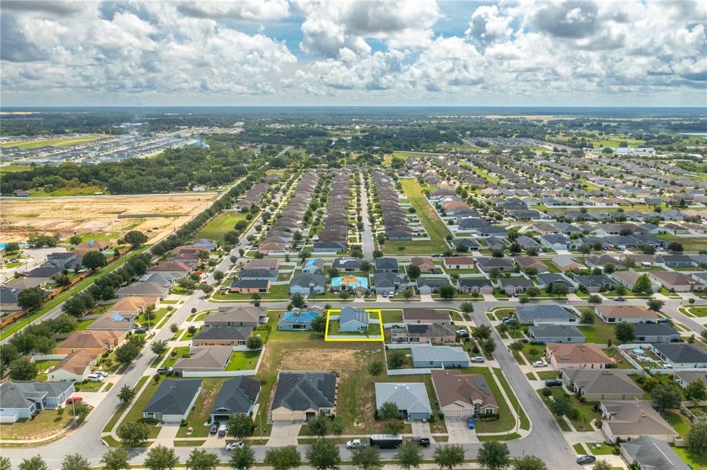 На продажу: $324,900 (3 спален, 2 ванн, 1435 Квадратных фут)