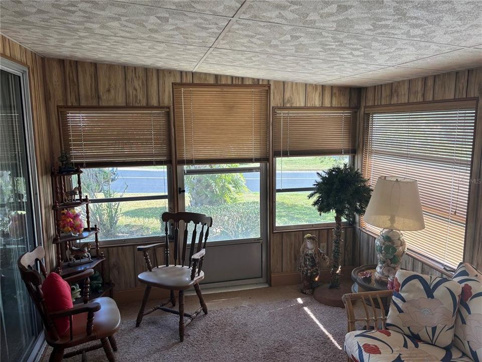 На продажу: $124,900 (2 спален, 2 ванн, 1518 Квадратных фут)