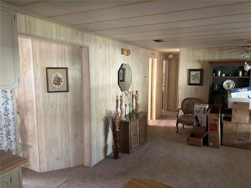 На продажу: $124,900 (2 спален, 2 ванн, 1518 Квадратных фут)