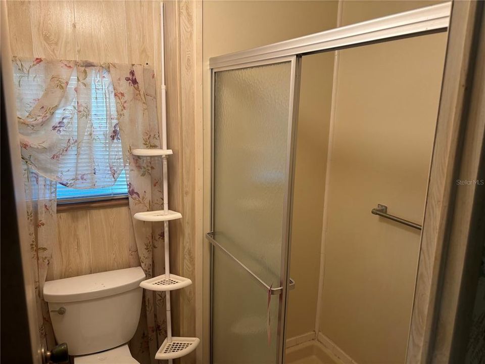 На продажу: $124,900 (2 спален, 2 ванн, 1518 Квадратных фут)