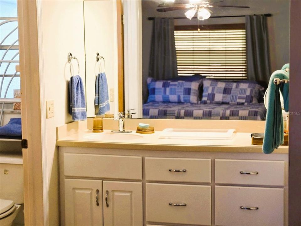 待售: $385,000 (3 贝兹, 2 浴室, 1614 平方英尺)