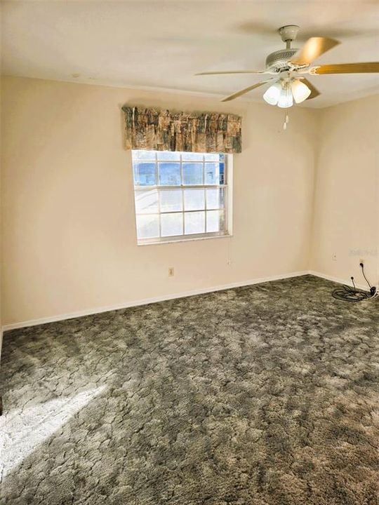 待售: $385,000 (3 贝兹, 2 浴室, 1614 平方英尺)