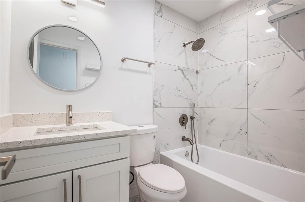 待售: $240,000 (3 贝兹, 2 浴室, 948 平方英尺)