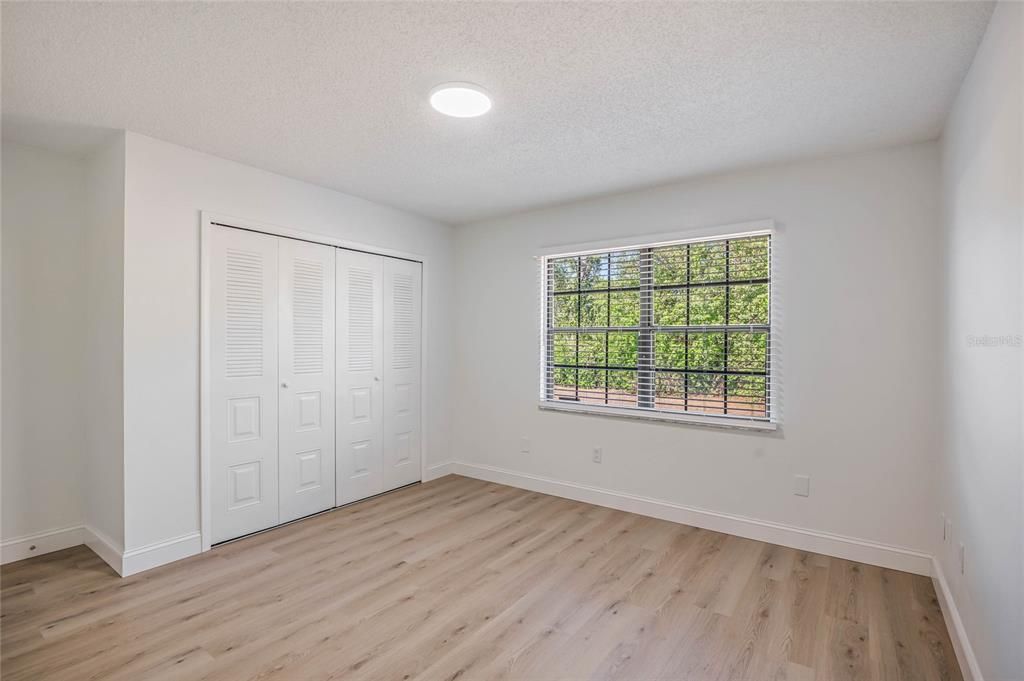 待售: $240,000 (3 贝兹, 2 浴室, 948 平方英尺)