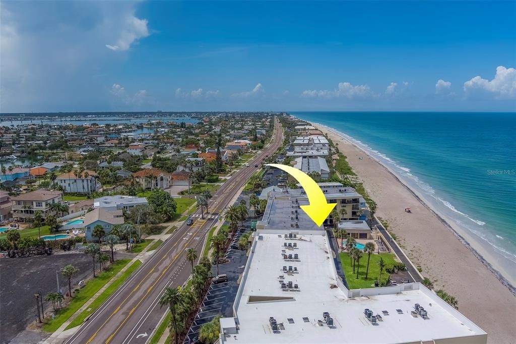 For Rent: $4,500 (2 beds, 2 baths, 1050 Square Feet)