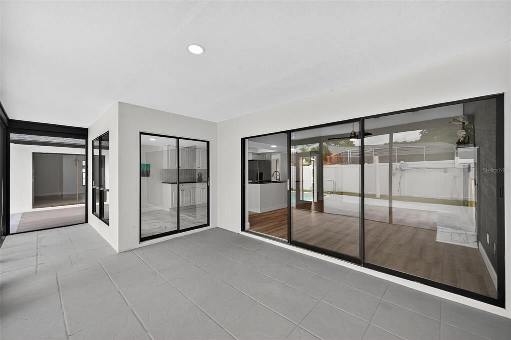 For Sale: $350,000 (3 beds, 2 baths, 2011 Square Feet)