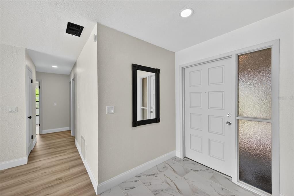 For Sale: $350,000 (3 beds, 2 baths, 2011 Square Feet)