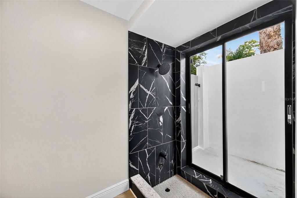 For Sale: $350,000 (3 beds, 2 baths, 2011 Square Feet)