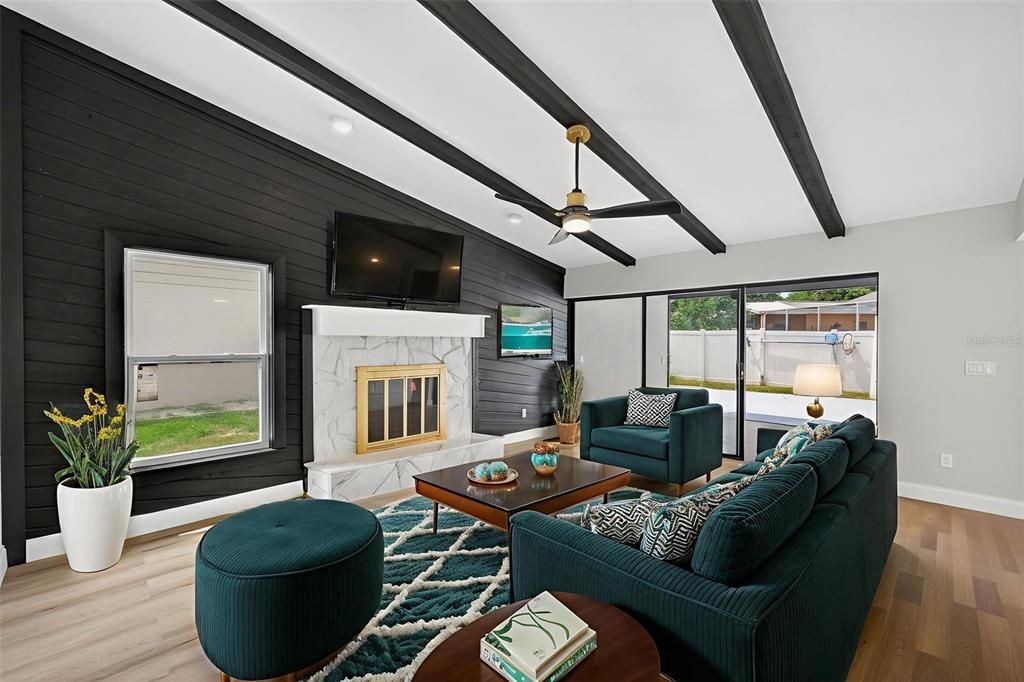 For Sale: $350,000 (3 beds, 2 baths, 2011 Square Feet)