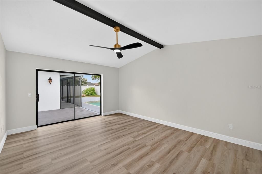 For Sale: $350,000 (3 beds, 2 baths, 2011 Square Feet)