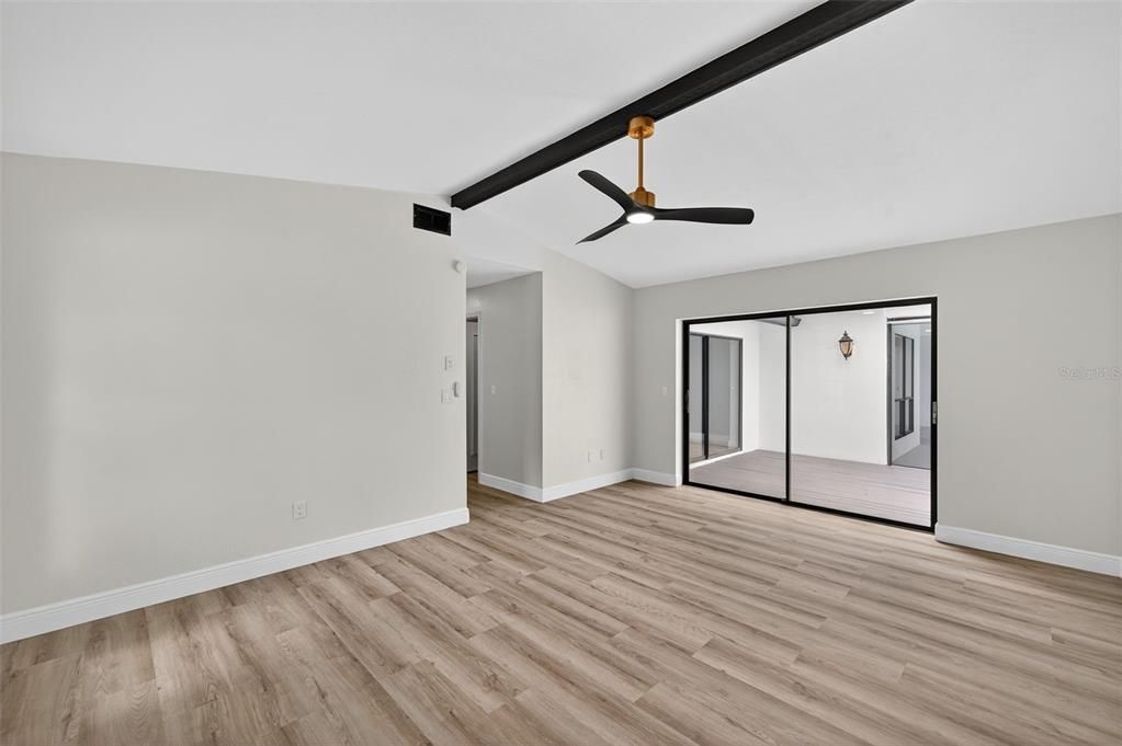 For Sale: $350,000 (3 beds, 2 baths, 2011 Square Feet)