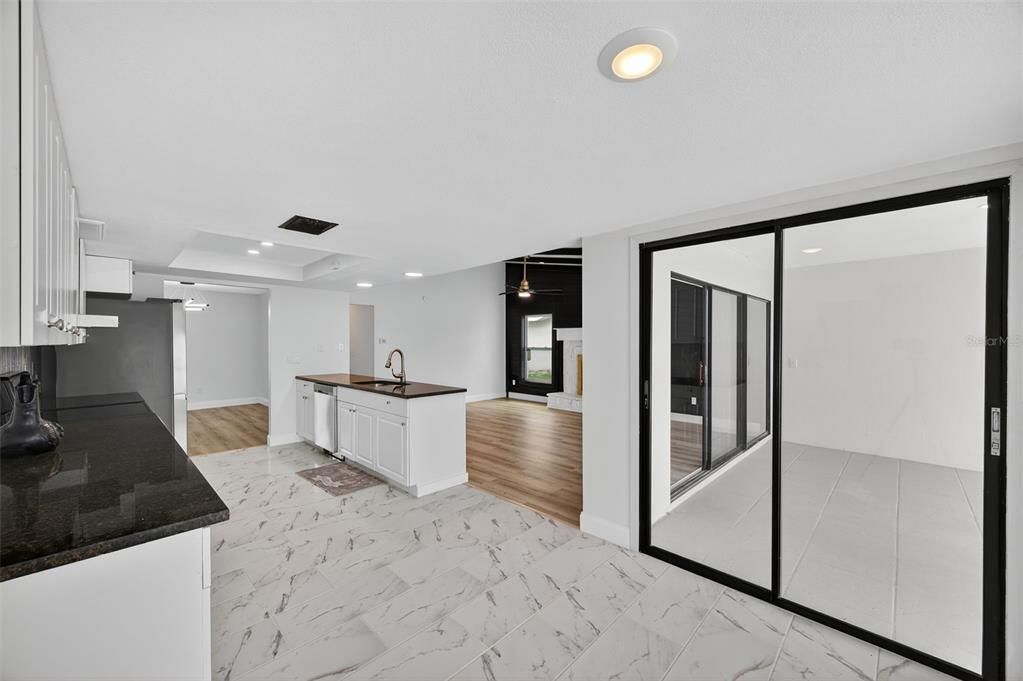 For Sale: $350,000 (3 beds, 2 baths, 2011 Square Feet)