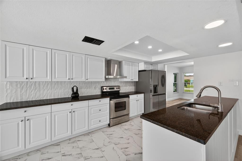 For Sale: $350,000 (3 beds, 2 baths, 2011 Square Feet)