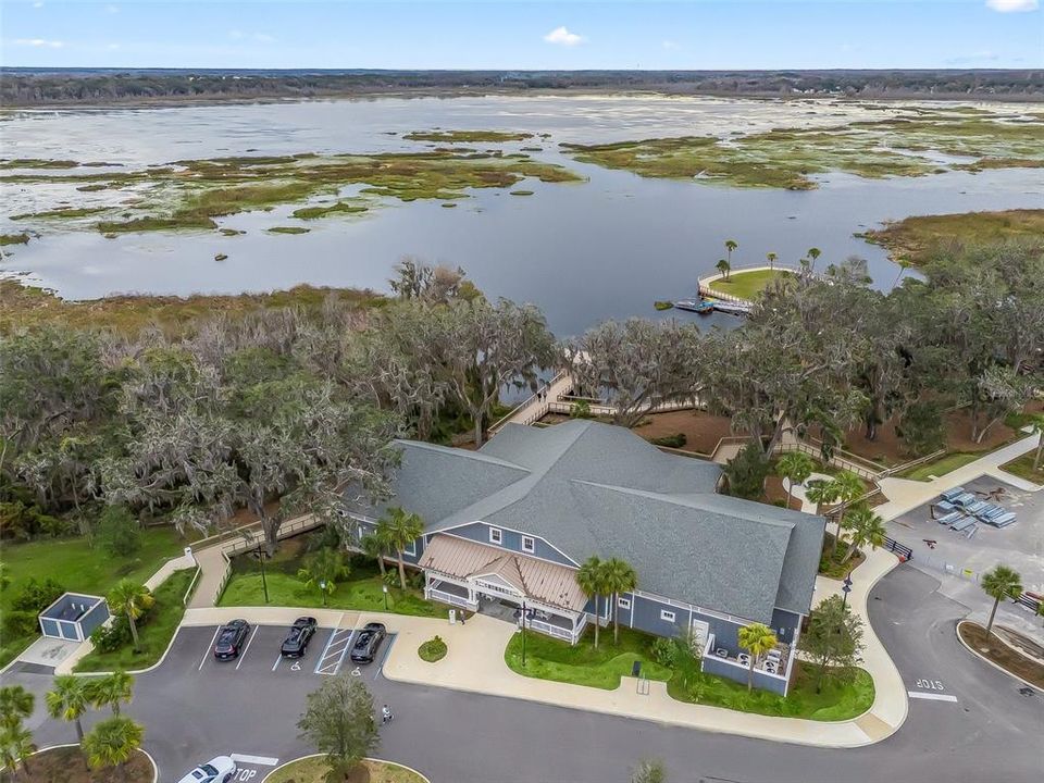 待售: $799,900 (3 贝兹, 2 浴室, 2061 平方英尺)