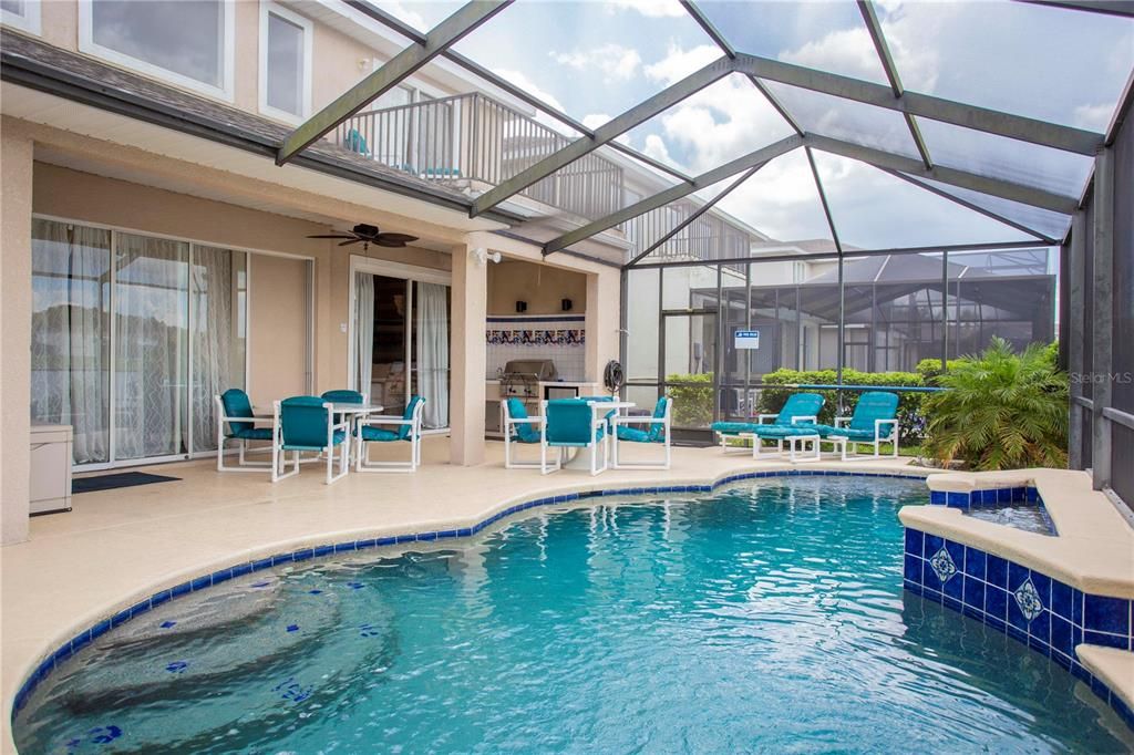 Под контрактом: $587,000 (5 спален, 4 ванн, 2604 Квадратных фут)