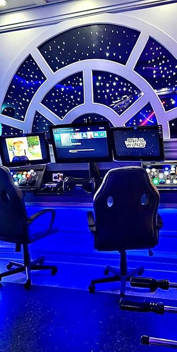 Под контрактом: $587,000 (5 спален, 4 ванн, 2604 Квадратных фут)