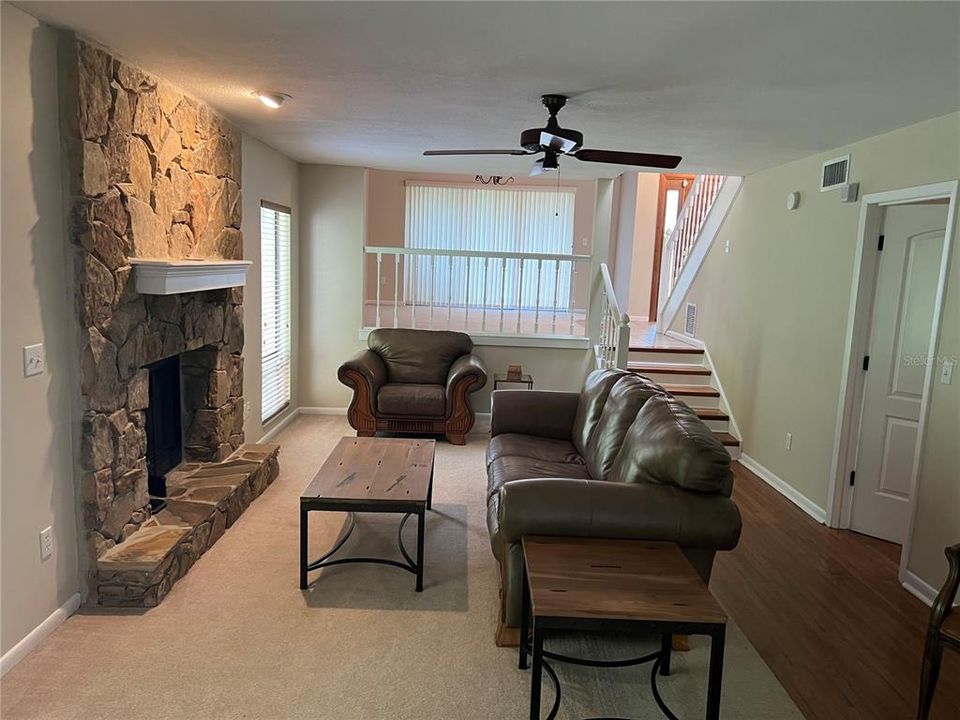 Active With Contract: $2,800 (3 beds, 3 baths, 2318 Square Feet)