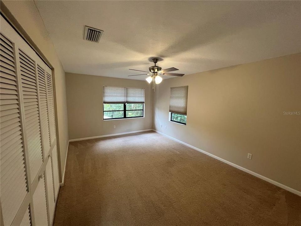 Active With Contract: $2,800 (3 beds, 3 baths, 2318 Square Feet)