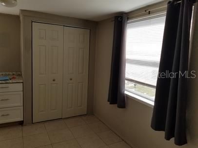 En Renta: $890 (0 camas, 1 baños, 280 Pies cuadrados)