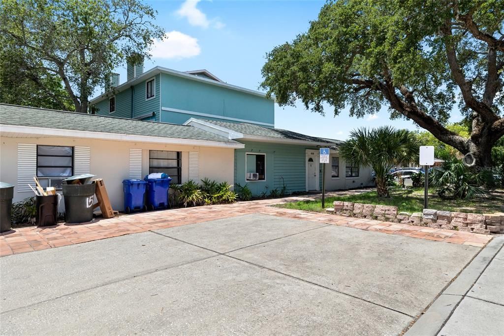 待售: $2,200,000 (0 贝兹, 0 浴室, 2336 平方英尺)