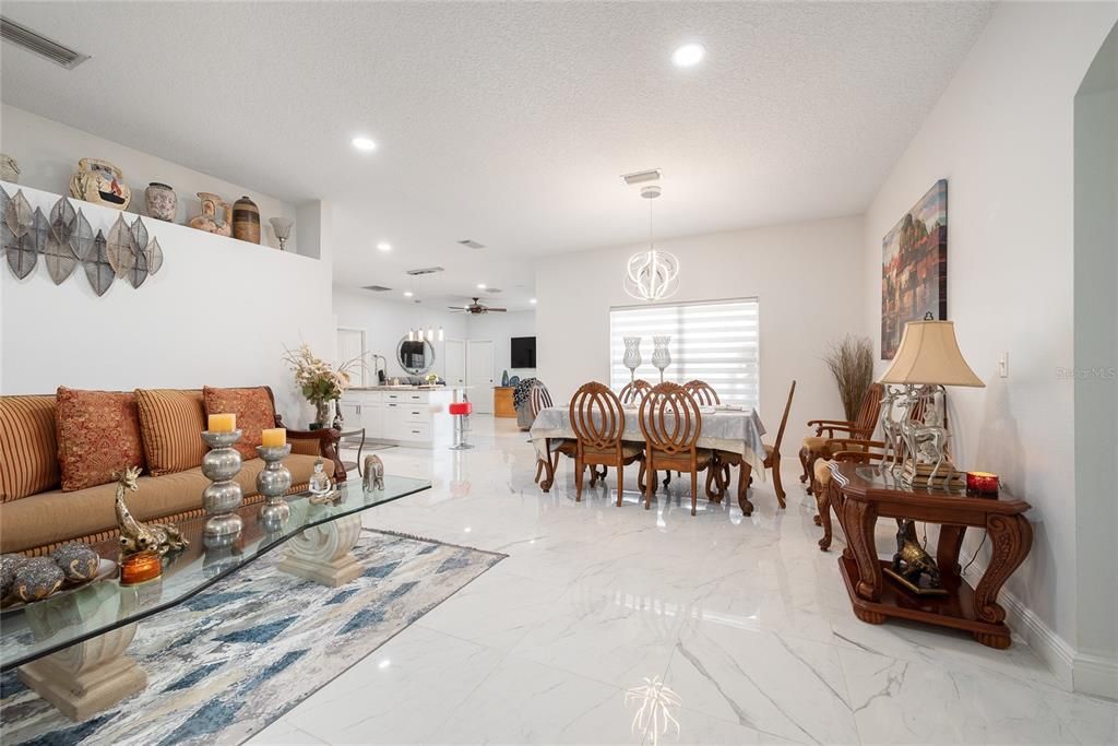 待售: $580,000 (3 贝兹, 2 浴室, 1594 平方英尺)