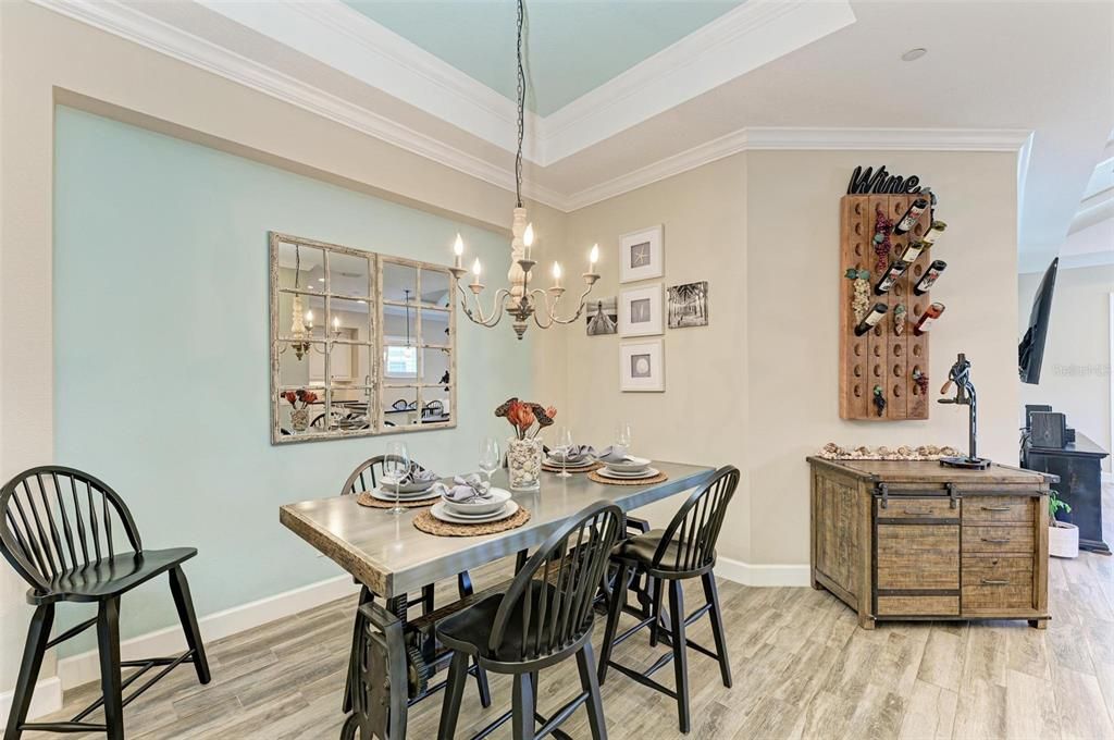 Activo con contrato: $824,900 (3 camas, 3 baños, 1994 Pies cuadrados)