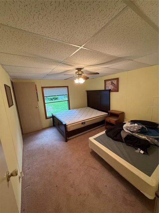 For Sale: $189,000 (2 beds, 2 baths, 989 Square Feet)