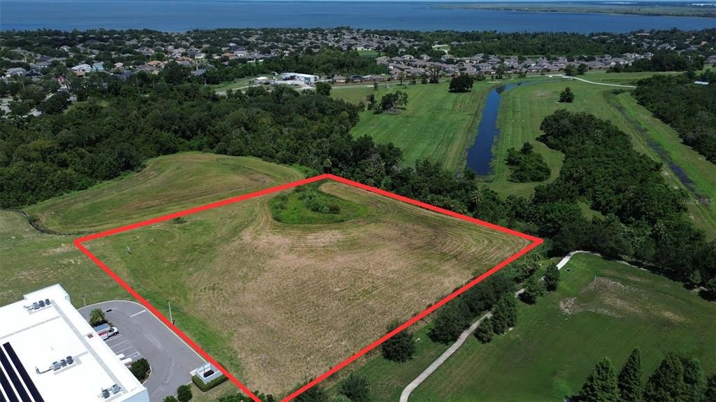 待售: $675,000 (3.38 acres)