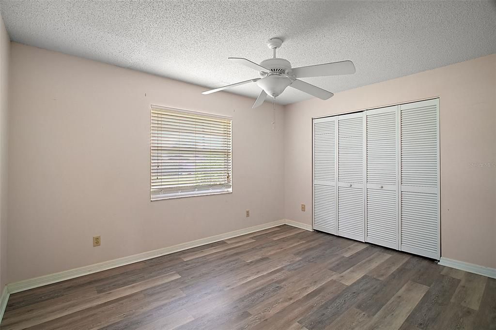 待售: $250,000 (3 贝兹, 2 浴室, 1475 平方英尺)