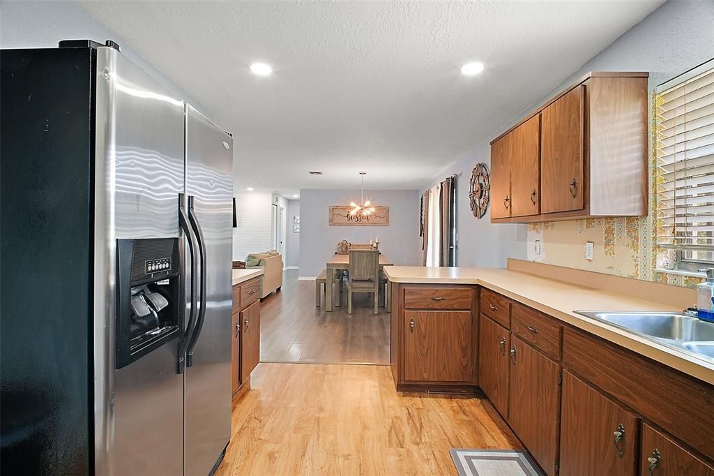 待售: $250,000 (3 贝兹, 2 浴室, 1475 平方英尺)