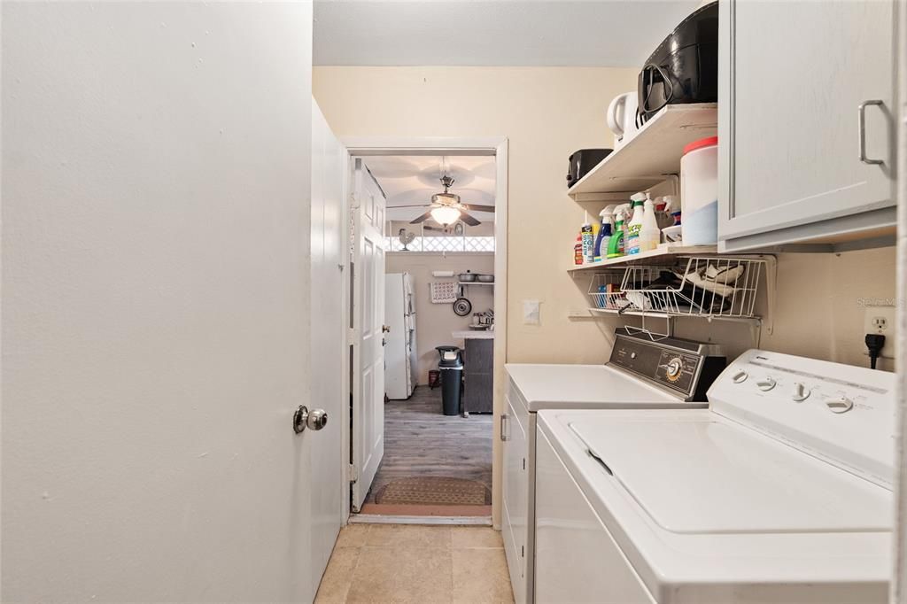 待售: $180,000 (2 贝兹, 2 浴室, 943 平方英尺)