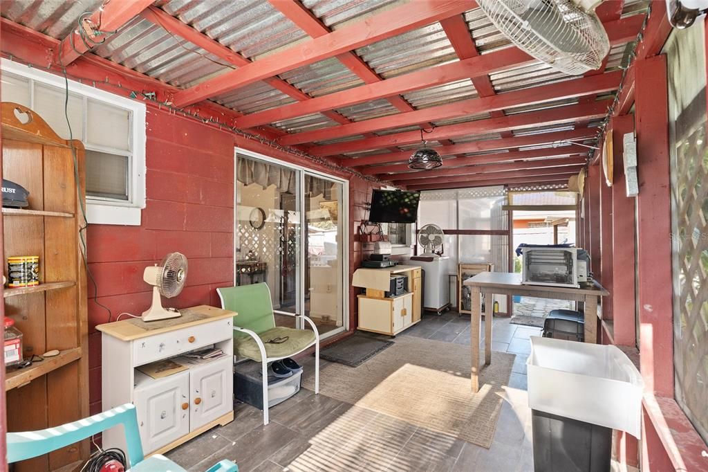 待售: $180,000 (2 贝兹, 2 浴室, 943 平方英尺)