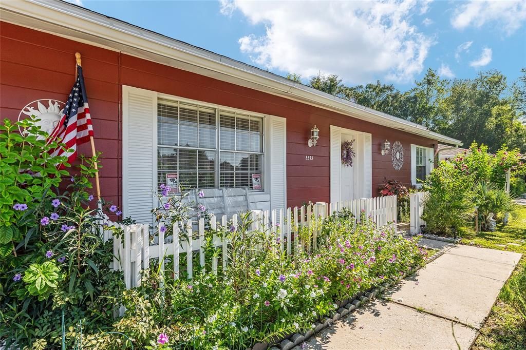 待售: $180,000 (2 贝兹, 2 浴室, 943 平方英尺)