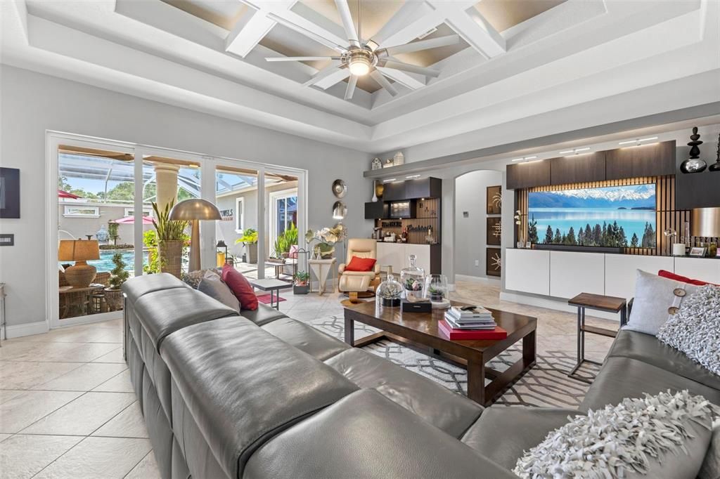 Под контрактом: $799,000 (3 спален, 4 ванн, 2602 Квадратных фут)