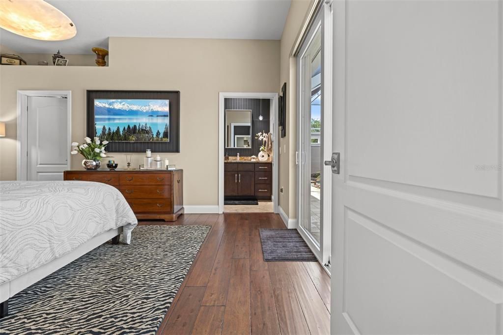 Под контрактом: $799,000 (3 спален, 4 ванн, 2602 Квадратных фут)