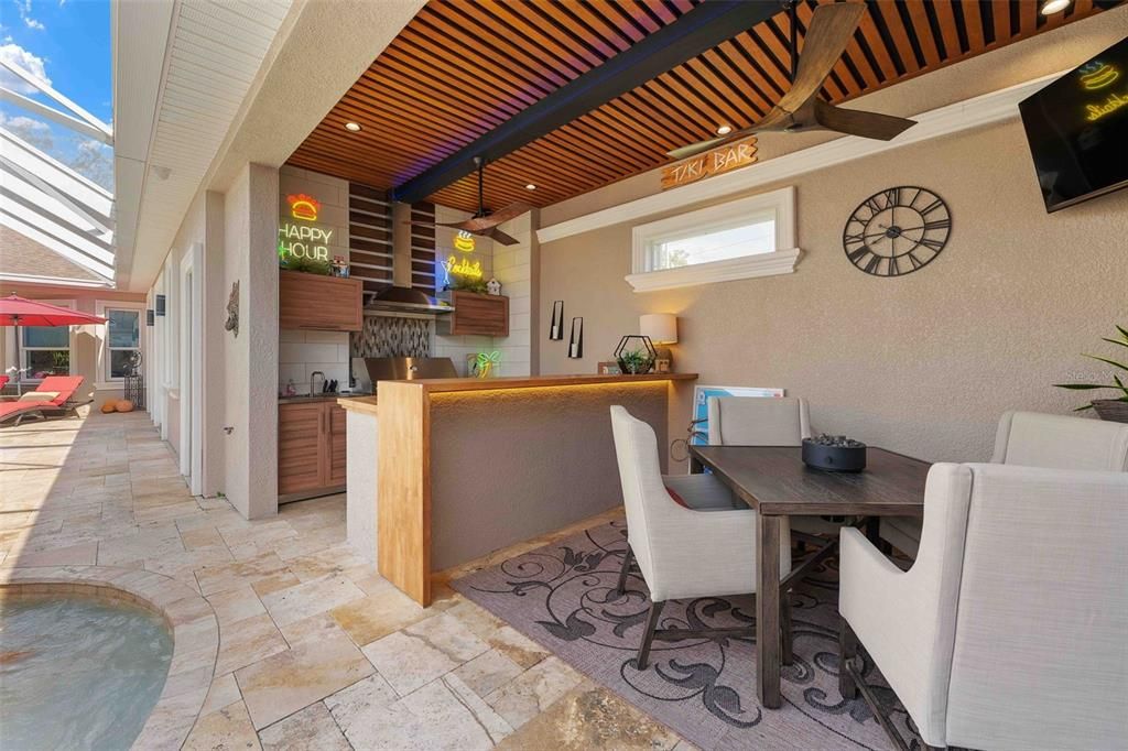 Под контрактом: $799,000 (3 спален, 4 ванн, 2602 Квадратных фут)