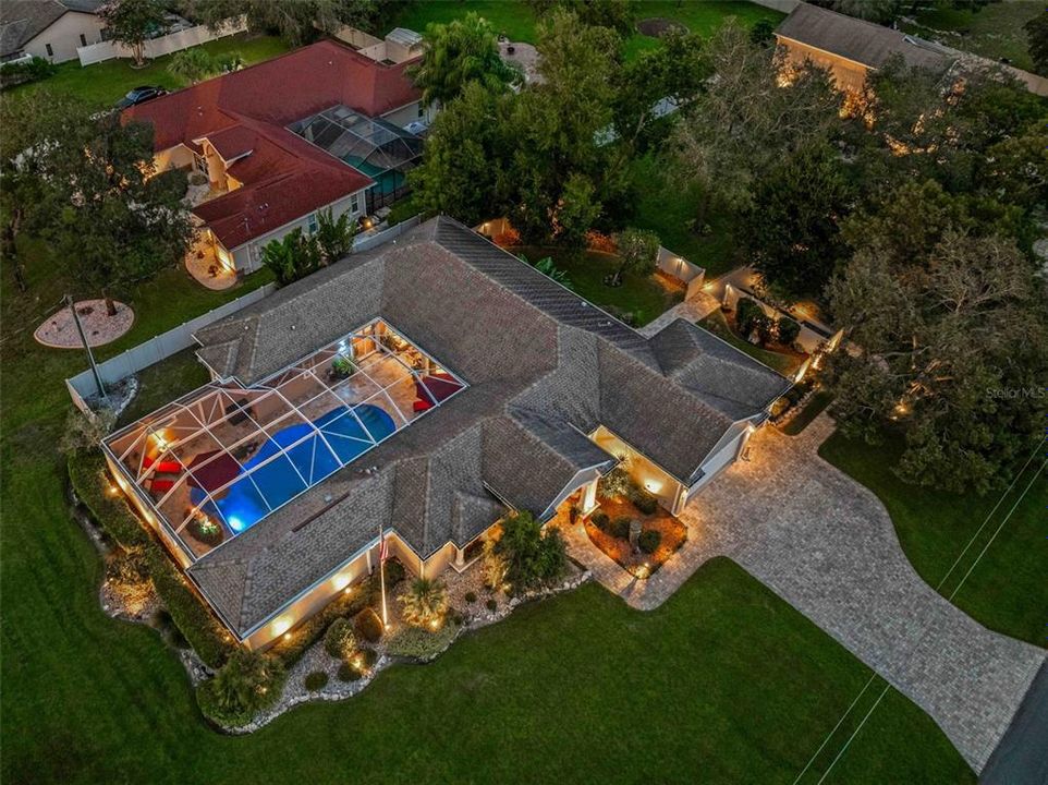 Под контрактом: $799,000 (3 спален, 4 ванн, 2602 Квадратных фут)