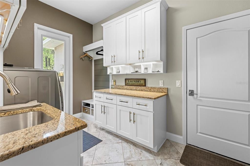 Под контрактом: $799,000 (3 спален, 4 ванн, 2602 Квадратных фут)