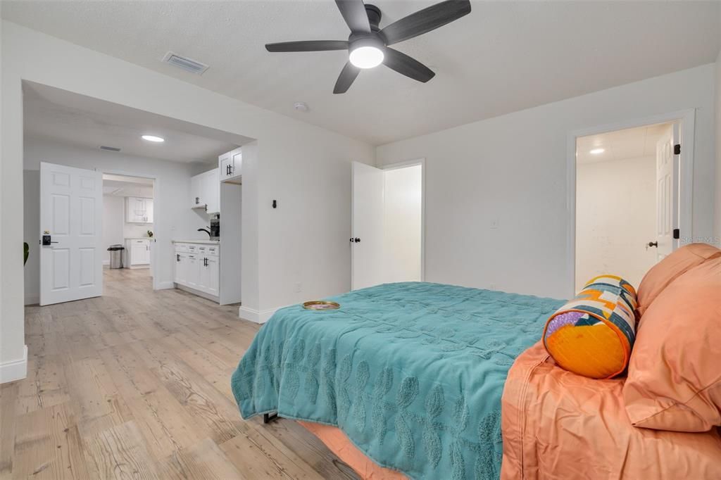 На продажу: $1,200,000 (12 спален, 11 ванн, 3641 Квадратных фут)