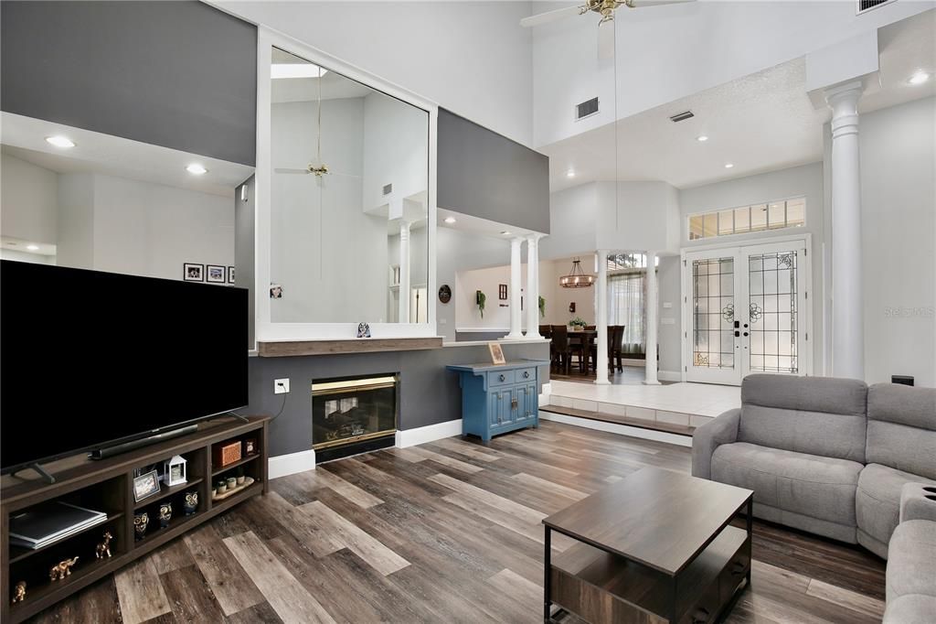 Active With Contract: $735,000 (5 beds, 3 baths, 4242 Square Feet)