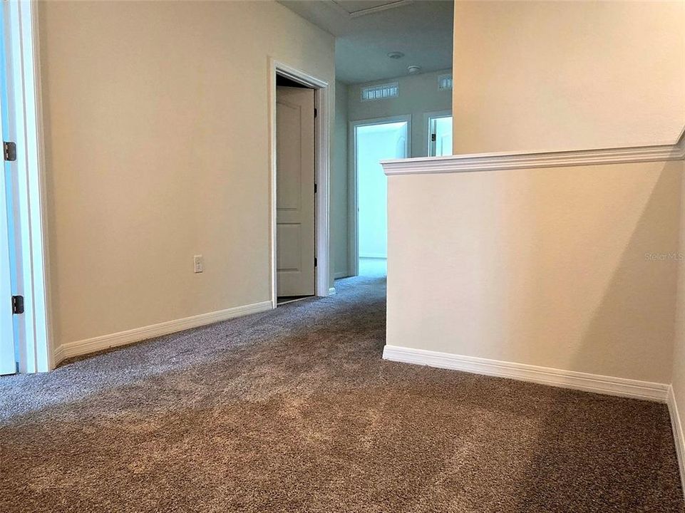 For Rent: $2,100 (3 beds, 2 baths, 1840 Square Feet)