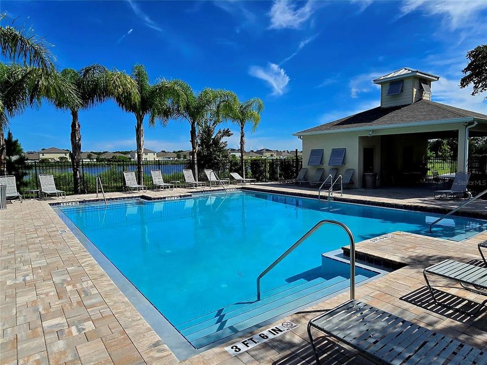 For Rent: $2,100 (3 beds, 2 baths, 1840 Square Feet)