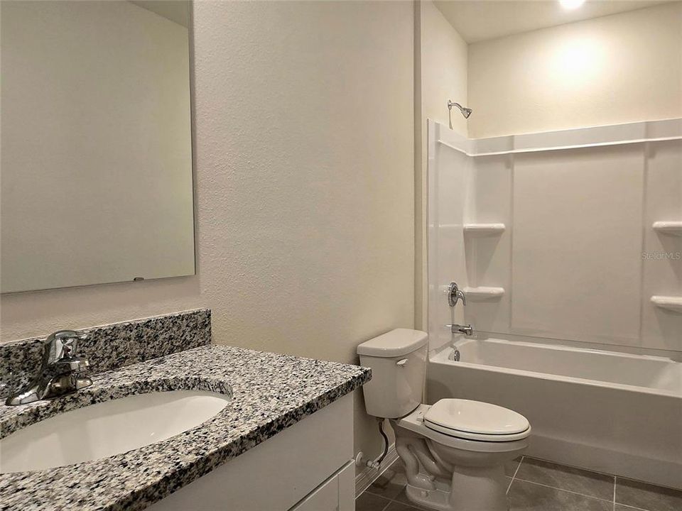 For Rent: $2,100 (3 beds, 2 baths, 1840 Square Feet)